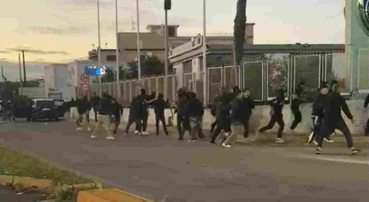 tifoso del portici colpito alla testa con una mazza otto arresti dopo la partita con la puteolana confessa un ultr224 19enne da Primacampania.it tifoso del portici colpito alla testa con una mazza otto arresti dopo la partita con la puteolana confessa un ultr224 19enne