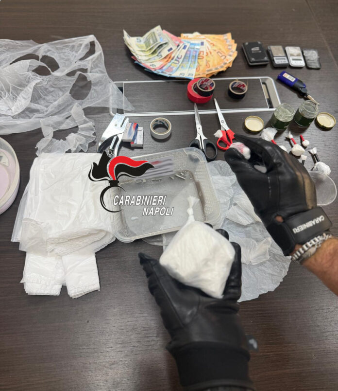 Carabinieri di Caivano, arrestato 28enne e sequestrati 121 grammi di cocaina