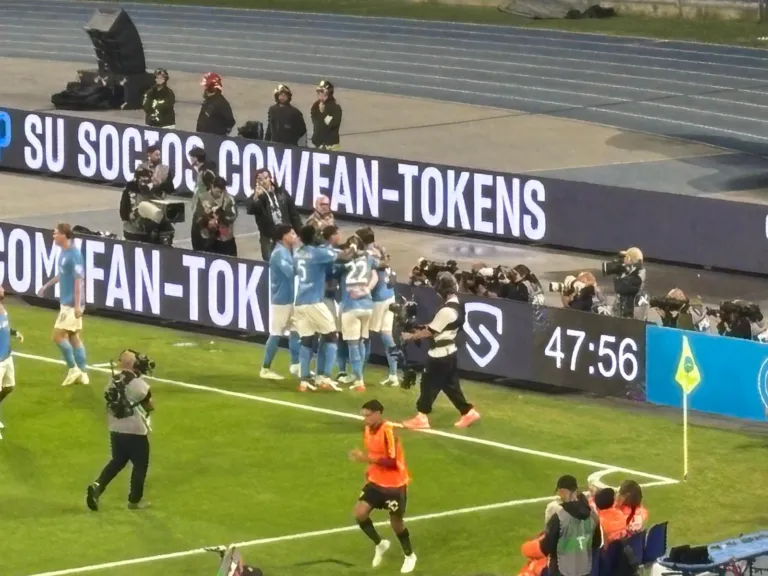 Serie A, pareggio tra Napoli e Roma: 3-3