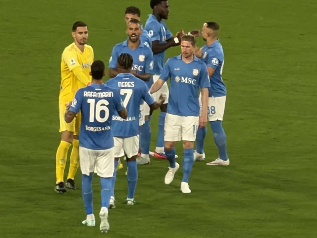 napoli torna da villarreal e si prepara alla trasferta di venezia con tre recuperi da Primacampania.it napoli torna da villarreal e si prepara alla trasferta di venezia con tre recuperi