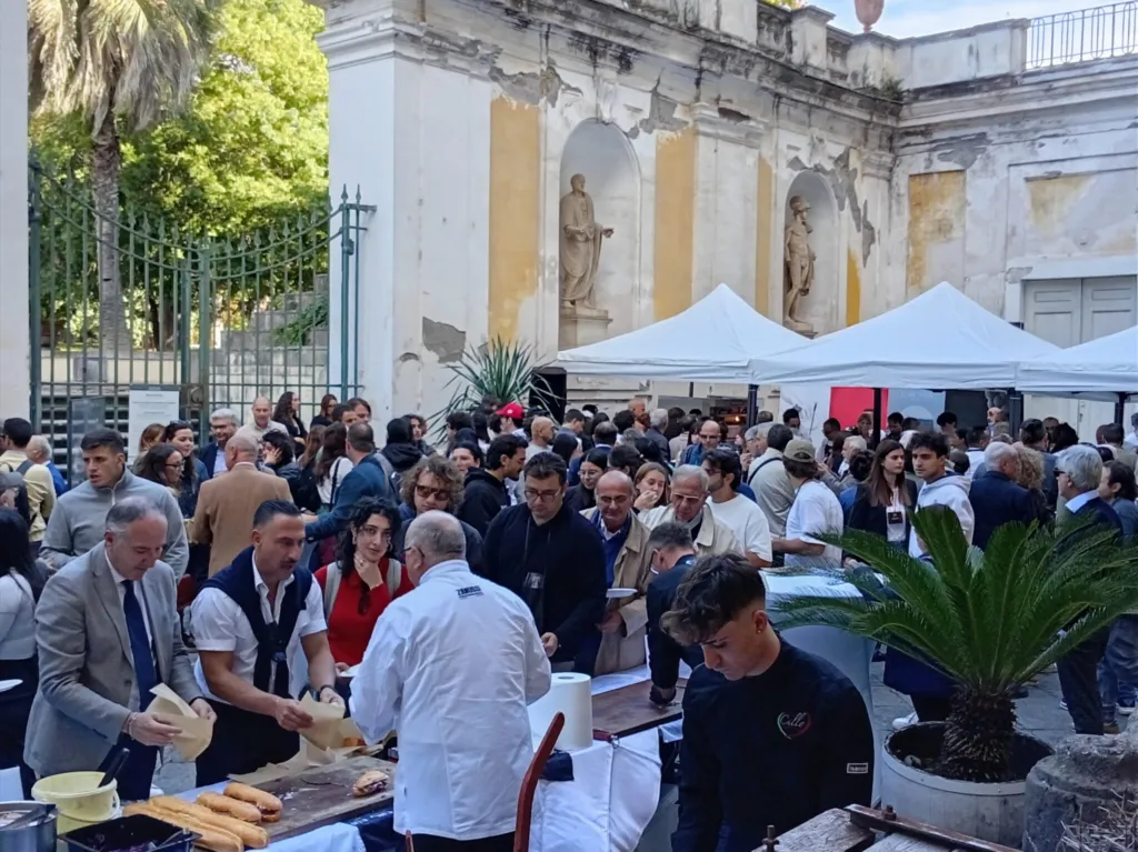 degustazione di oltre 400 tipologie di vini conclusa l82178176 edizione di eruzioni del gusto da Primacampania.it degustazione di oltre 400 tipologie di vini conclusa l82178176 edizione di eruzioni del gusto