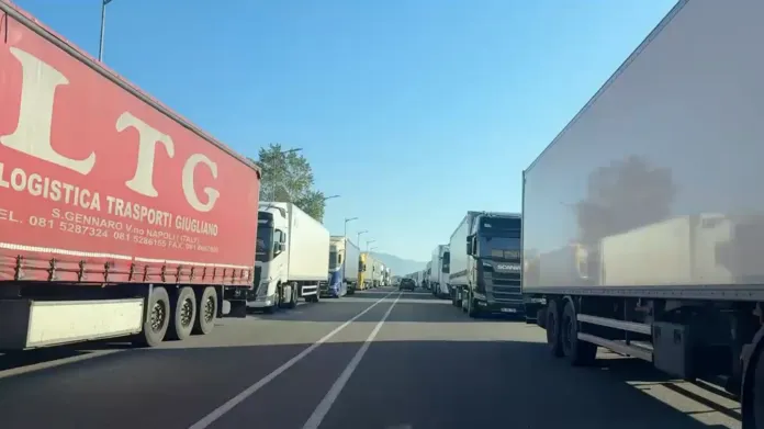 Prosegue la protesta degli autotrasportatori in Campania
