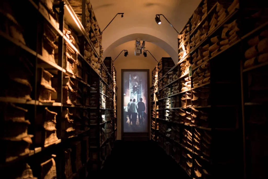 accordo tra il museo dell8217archivio storico banco napoli e city sightseeing il tour della citt224 prosegue tra le carte da Primacampania.it accordo tra il museo dell8217archivio storico banco napoli e city sightseeing il tour della citt224 prosegue tra le carte