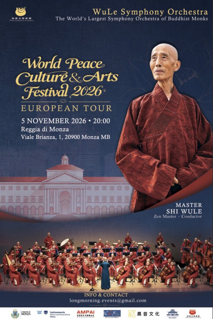Locandina del World Peace Culture & Arts Festival 2026 con l'immagine del Maestro Shi Wule e l'orchestra in primo piano, con la Reggia di Monza sullo sfondo.