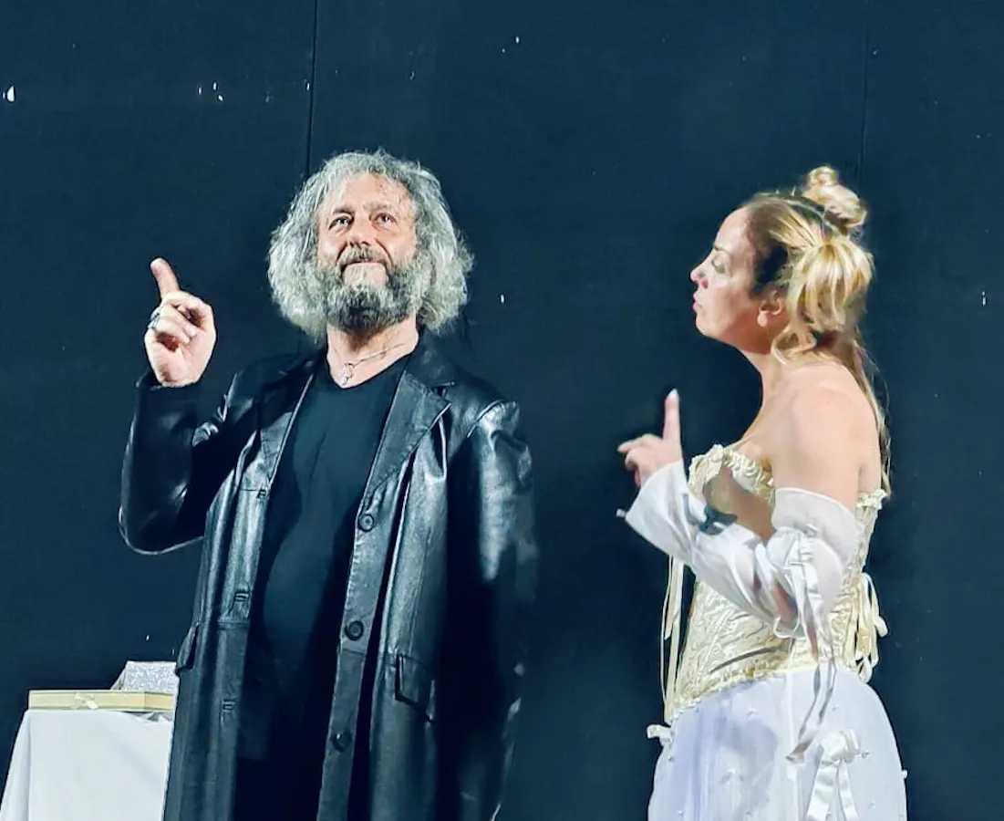 al politeama di napoli in scena restituta spettacolo teatrale di maria verde da Primacampania.it al politeama di napoli in scena restituta spettacolo teatrale di maria verde