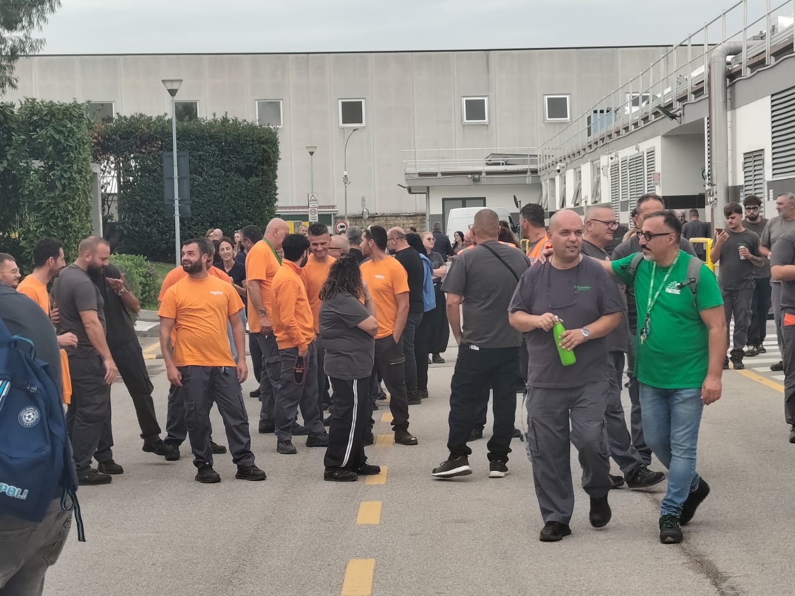 schneider electric sciopero a casavatore il sindacato investimenti e fatturato crescono ora servono assunzioni da Primacampania.it schneider electric sciopero a casavatore il sindacato investimenti e fatturato crescono ora servono assunzioni