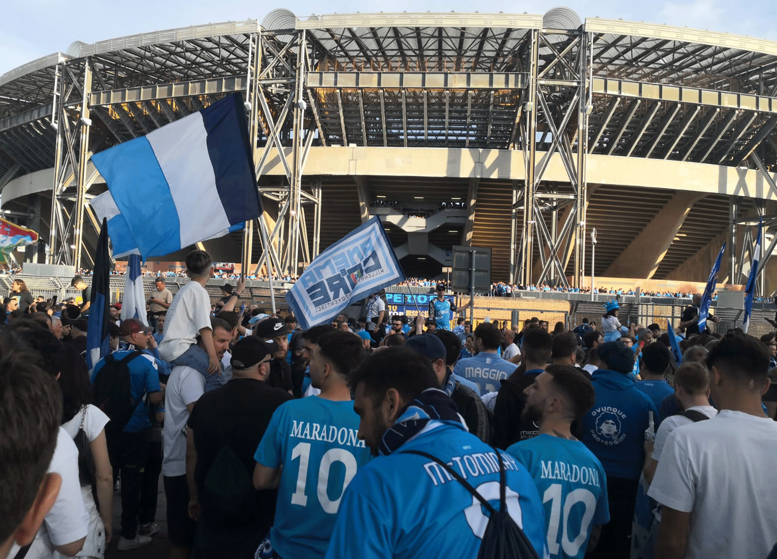 napoli frosinone apertura anticipata dei tornelli al maradona per sold out da Primacampania.it napoli frosinone apertura anticipata dei tornelli al maradona per sold out